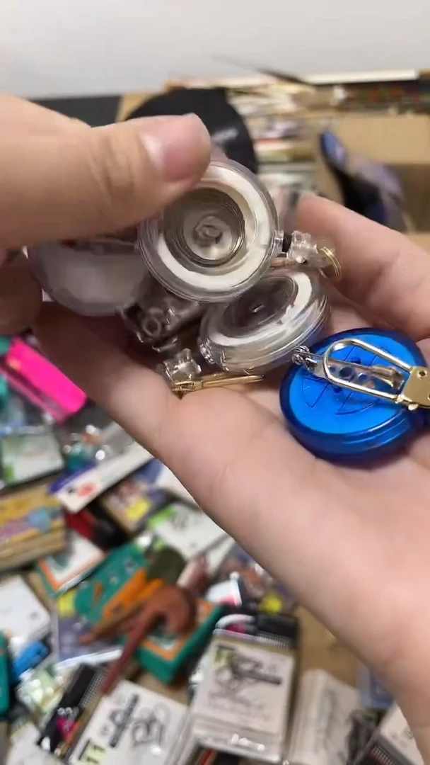 伸缩绳1个  随机发