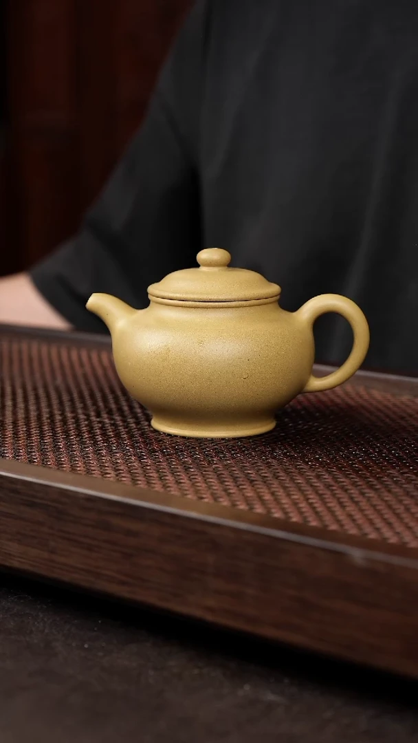 茶壶紫砂黄金段掇只