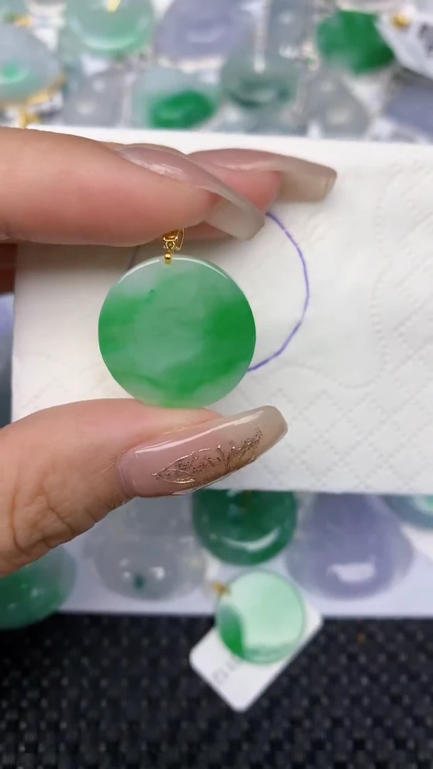 颈饰18K金镶嵌翡翠天然缅甸翡翠a货百元以上9元证书费自理