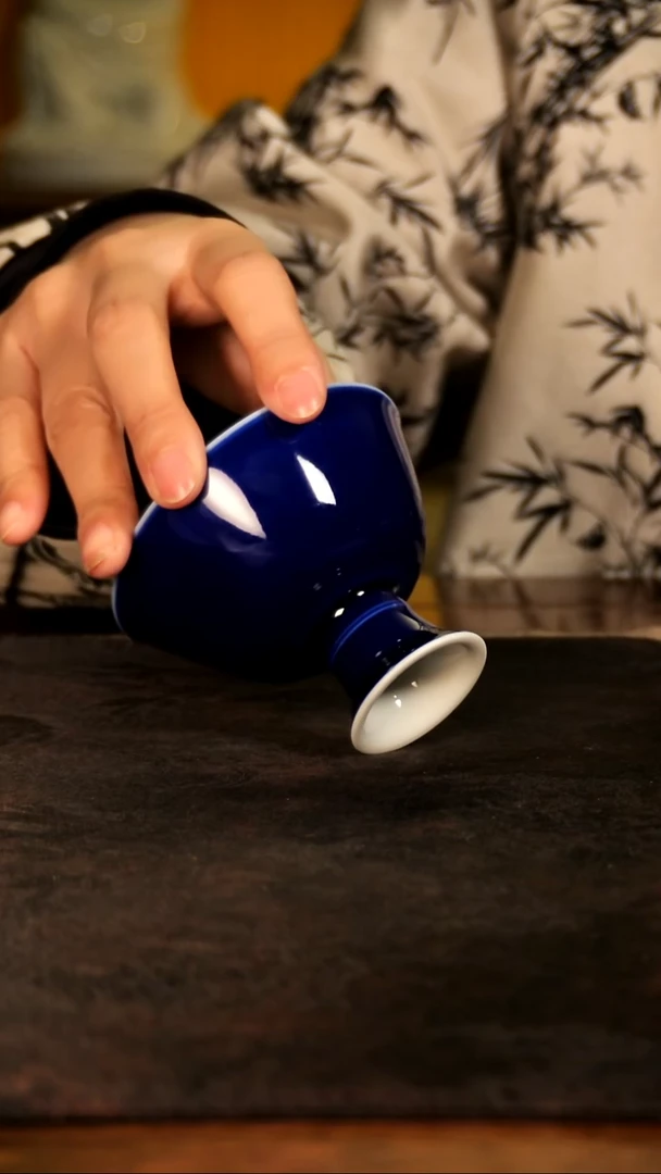 霁蓝釉高足杯lxt