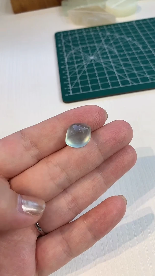 未镶嵌蛇纹石玉吊坠(不含链)露珠