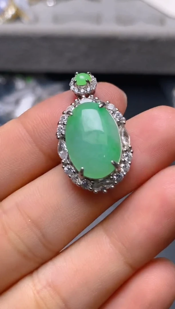 银S925镶嵌戒指翡翠百内无证书