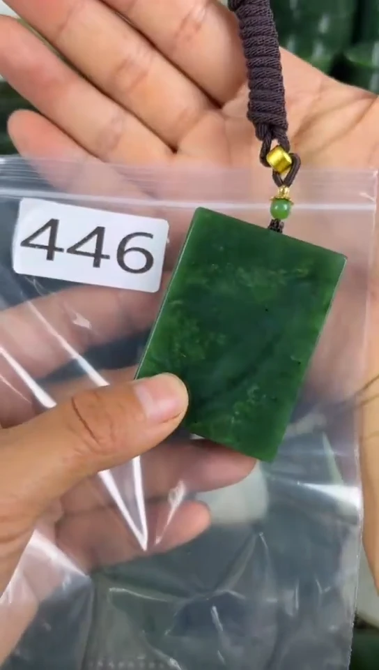 和田玉未镶嵌珠宝半成品牌子