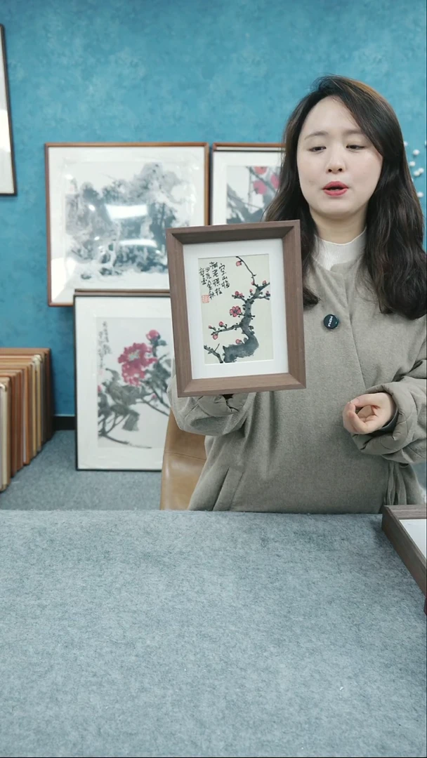 【闪购商品】国画8寸郑志超老师木质摆台