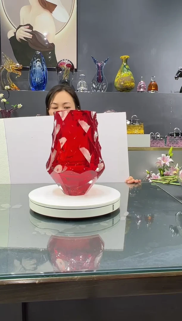 手工艺品琉璃   水晶琉璃花瓶1个