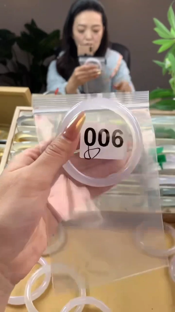 【闪购商品】玛瑙/玉髓手镯未镶嵌006