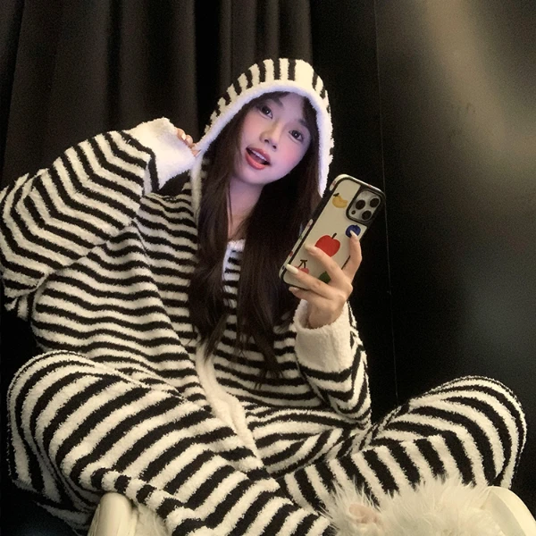 2025爆款保暖连帽半边绒冬季睡衣套装条纹加绒拉链家居服可外穿