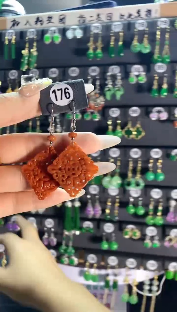 【闪购商品】翡翠耳饰银S925镶嵌176...