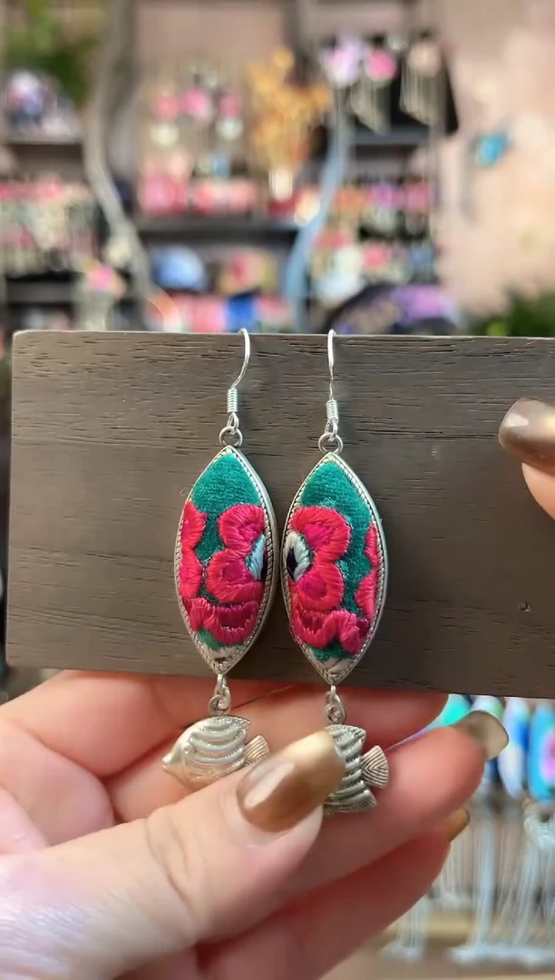 织绣民族风手工非遗老绣饰品284