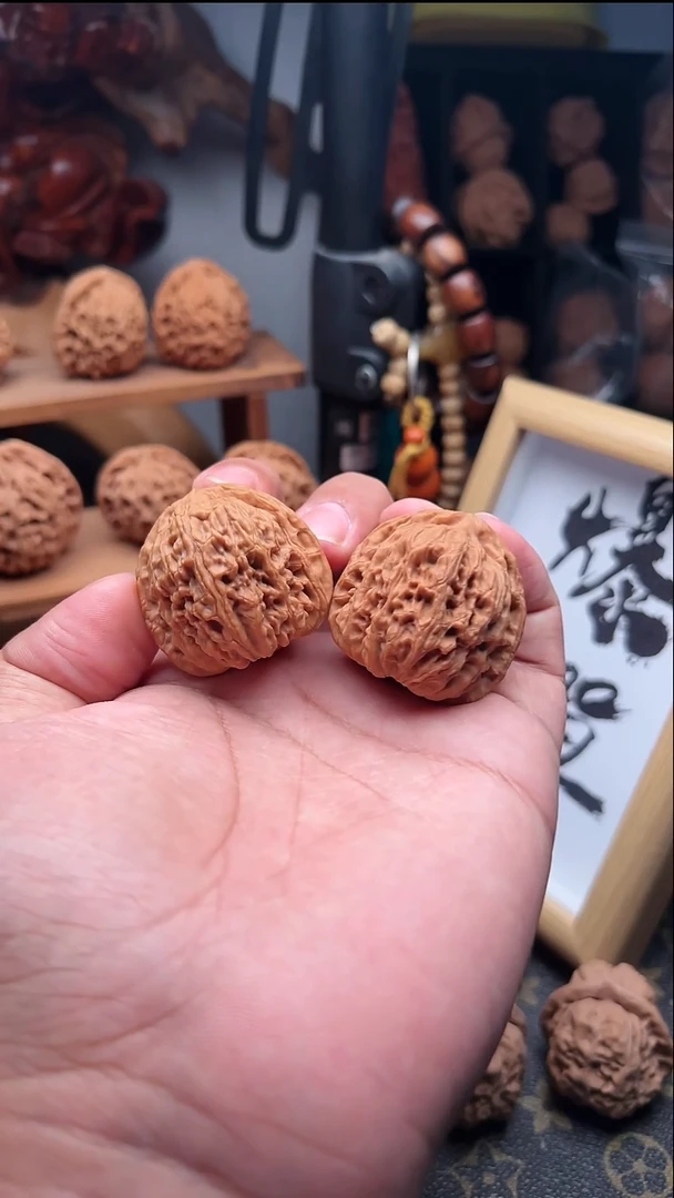 吊坠文玩核桃南疆石39