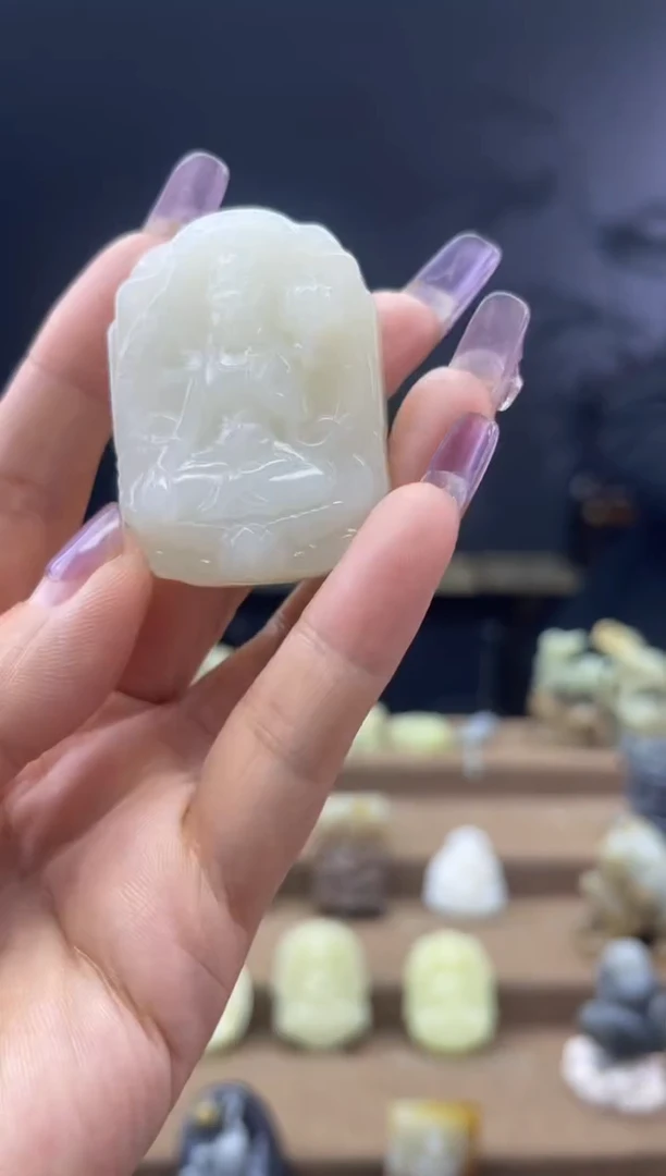 颈饰未镶嵌和田玉1