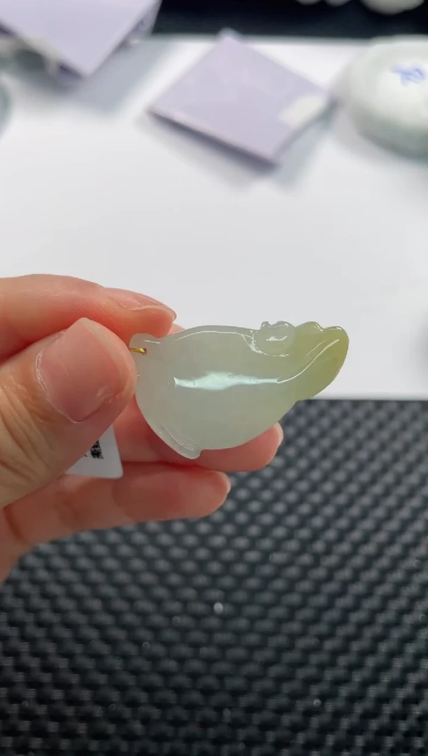 颈饰未镶嵌翡翠2400