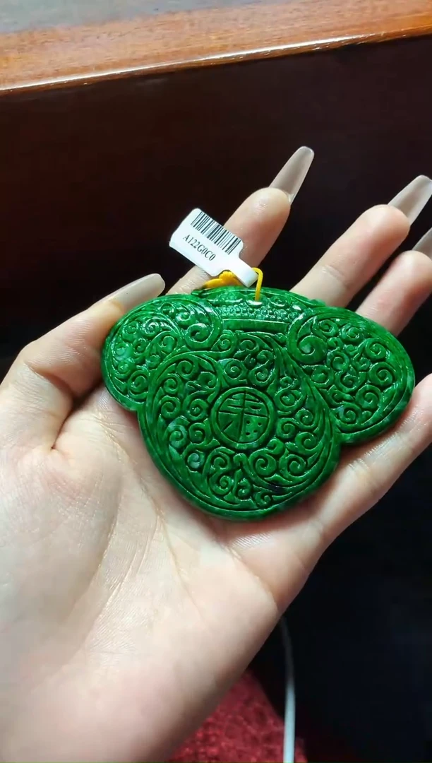 未镶嵌定制翡翠M****呀天然A货翡翠