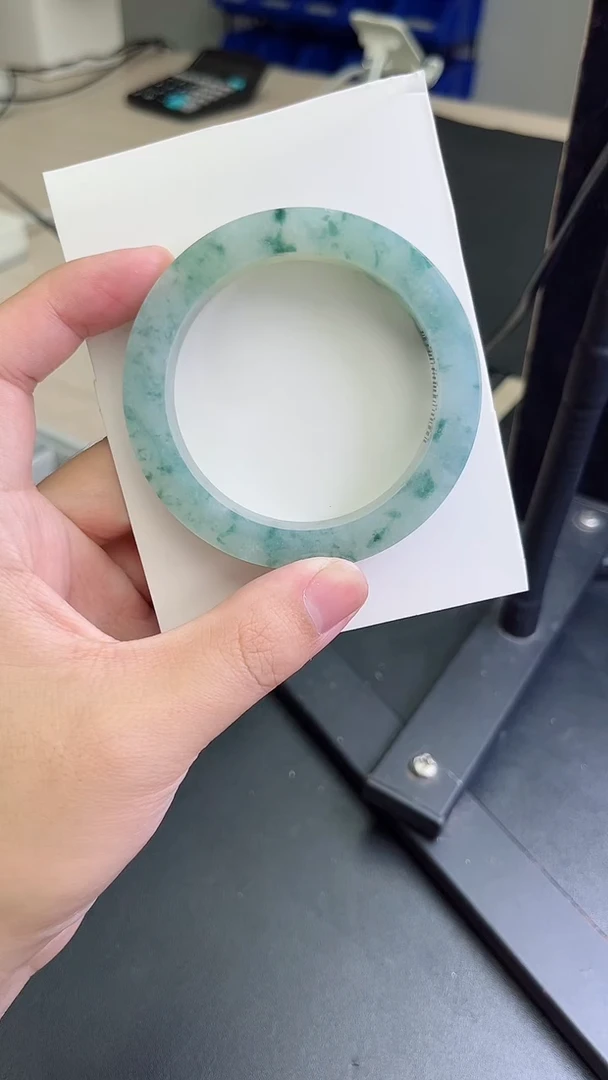 未镶嵌手镯定制翡翠牵**生定制