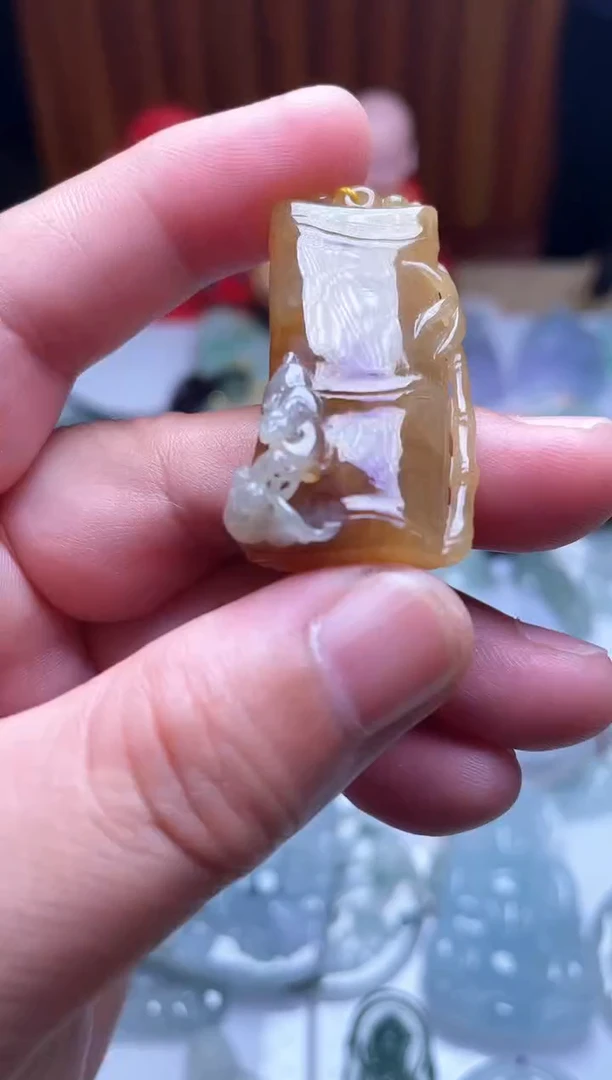 颈饰未镶嵌翡翠1
