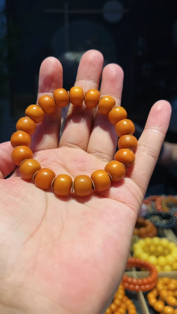 未镶嵌蜜蜡手串12左右单圈