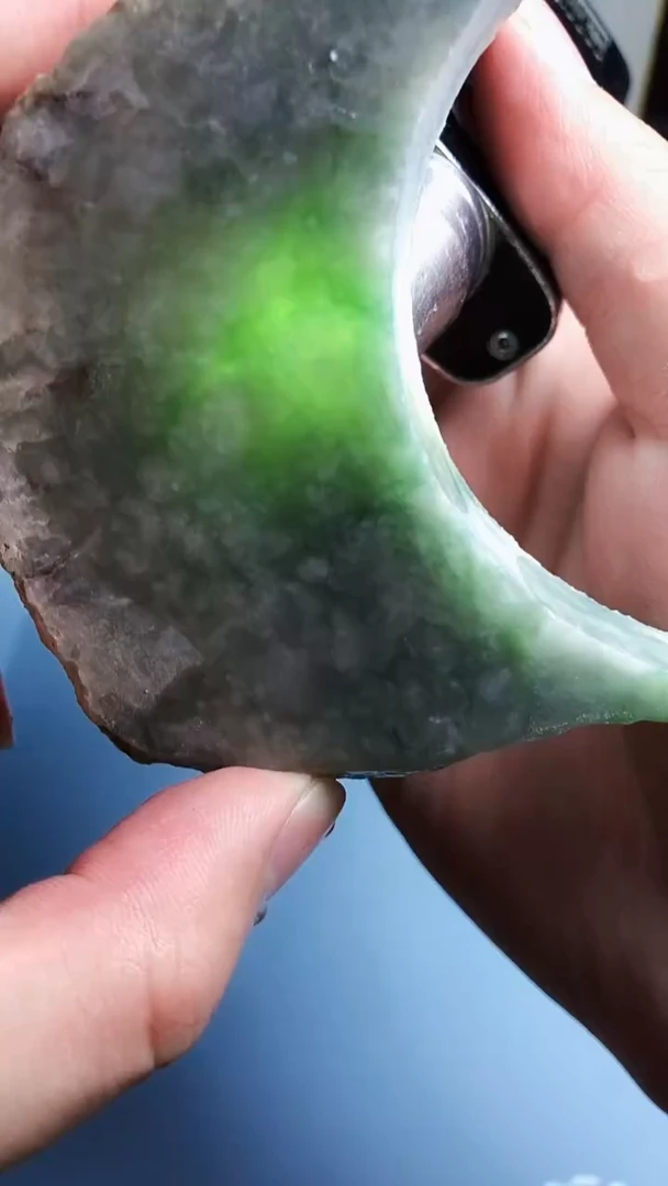 翡翠未镶嵌颈饰翡翠A货