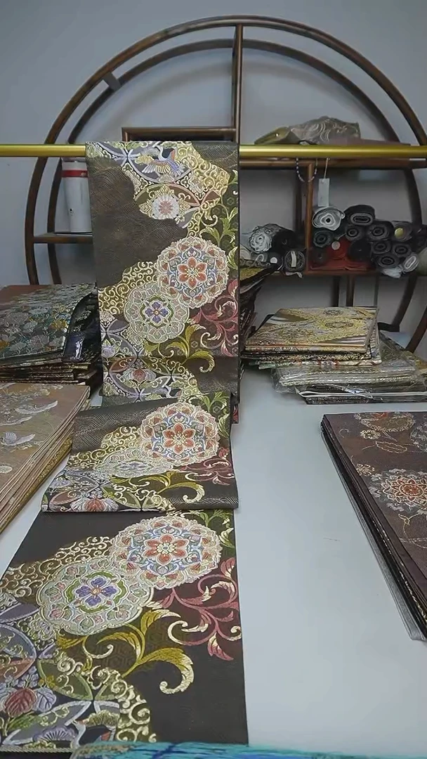 织绣144西阵织六通宝相花