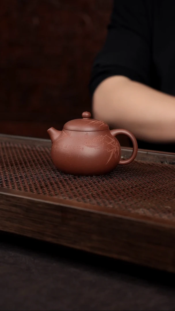 【闪购商品】紫砂茶壶超矿标底槽清刻绘文旦【带矿标证书】