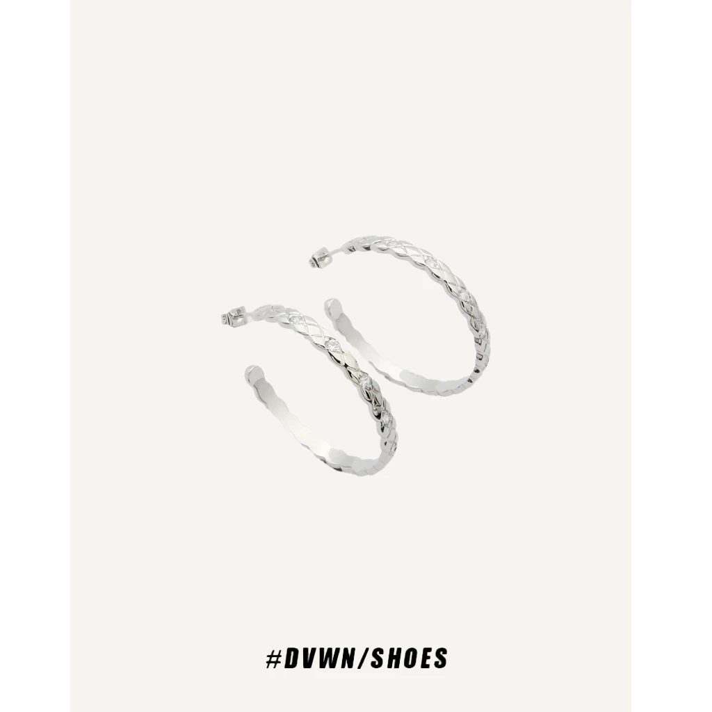 铜合金合成锆石耳饰 【菱格纹系列】DW高定设计银色窄边菱格纹耳钉