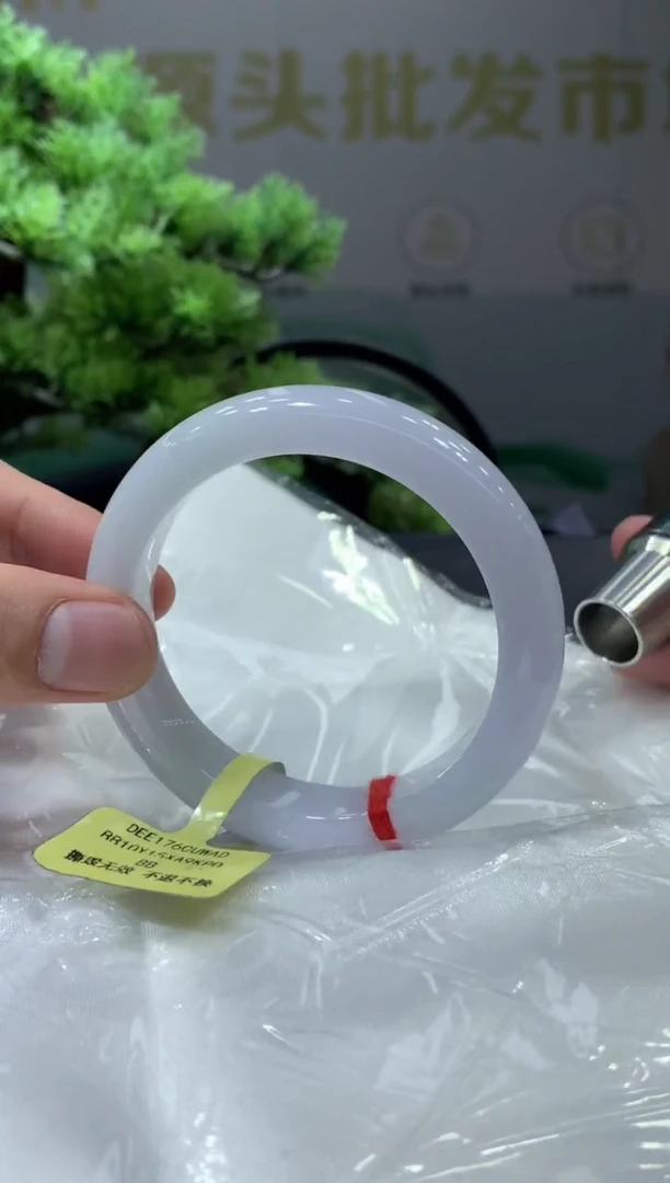 未镶嵌手镯翡翠翡翠手镯