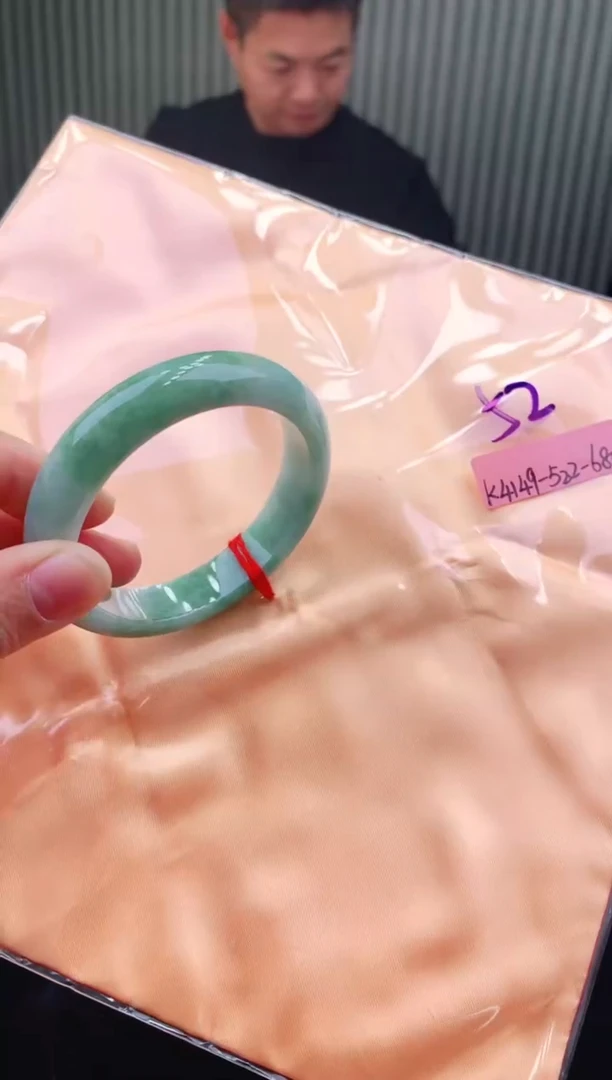 未镶嵌手镯翡翠52