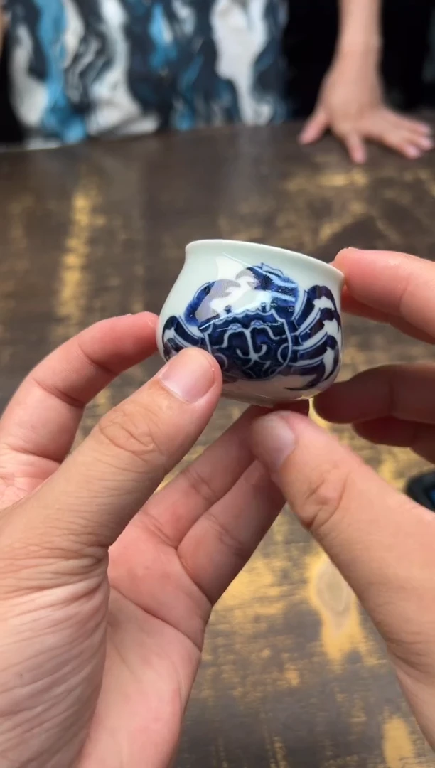 戏墨柴窑螃蟹缩口杯
