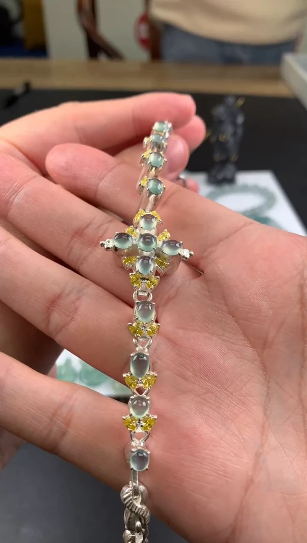 【闪购商品】定制翡翠未镶嵌翡翠