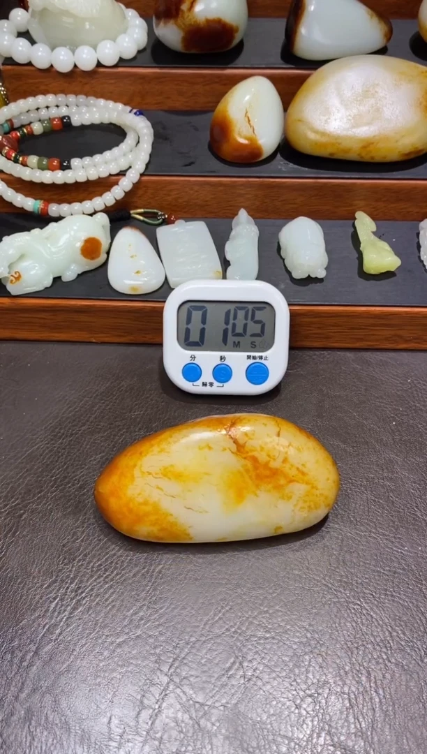 未镶嵌和田玉摆件厚****.和田玉