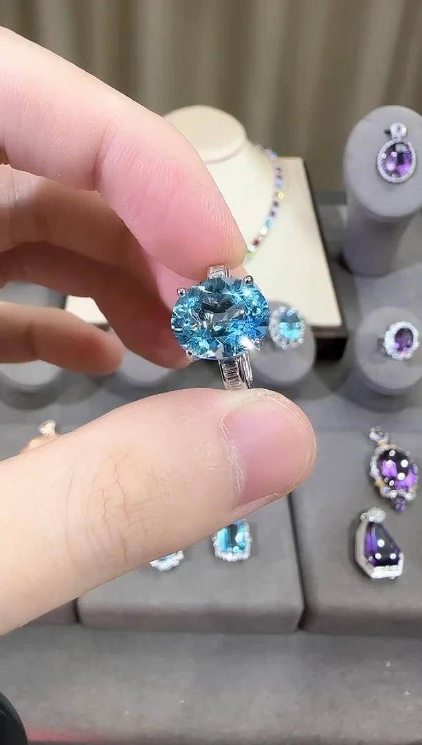 银S925镶嵌戒指托帕石12*10mm简约设计款