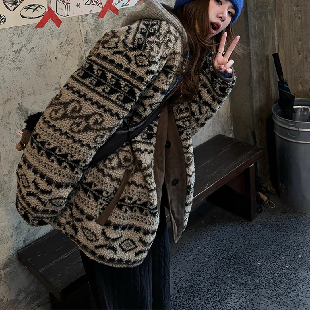 2025慵懒复古花纹费尔岛宽松毛绒外套新款韩版休闲保暖上衣女大衣