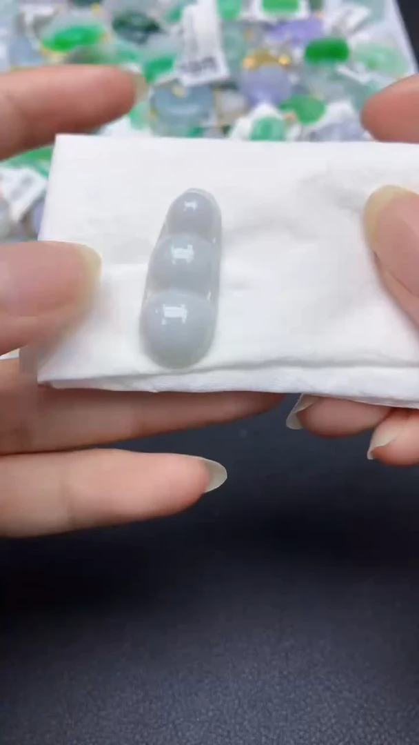 翡翠未镶嵌颈饰天然缅甸a货翡翠百元以上9元证书费自理