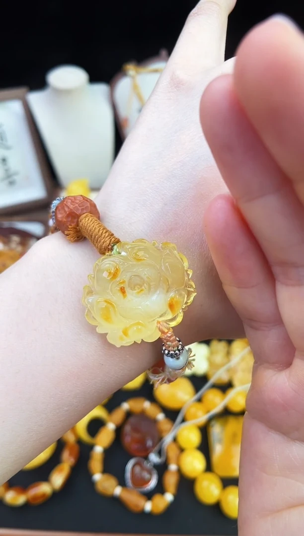 琥珀未镶嵌珠宝奇石柒月