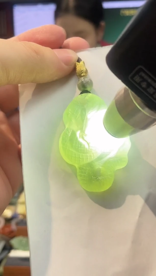 【闪购商品】岫玉吊坠未镶嵌·多样性发货*拍一发一