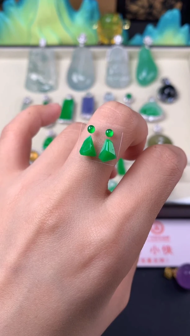 未镶嵌定制翡翠裸石（镶嵌定制）