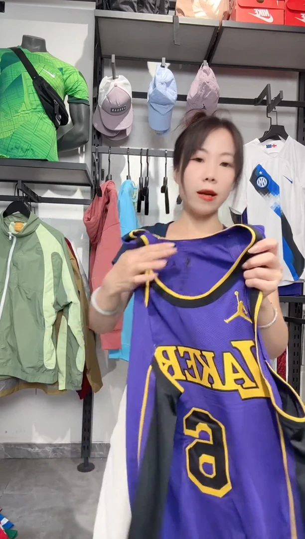 1078编码 瑕疵款直播间过款为准 尺码M
