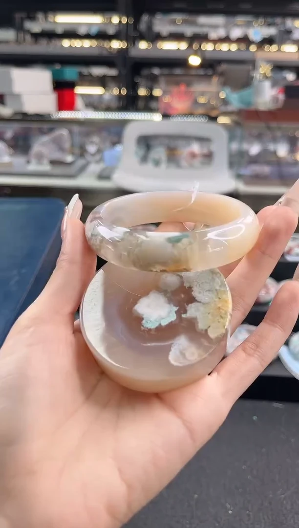 未镶嵌手镯石英质玉61圈口（赠品镯心）6889475