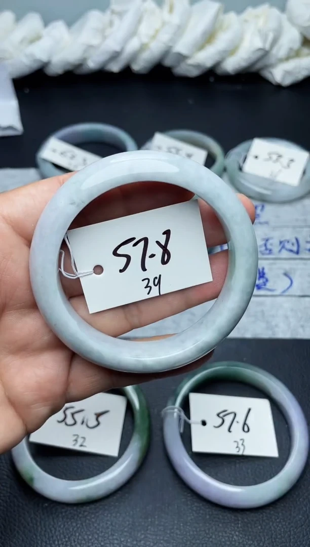 未镶嵌手镯翡翠39