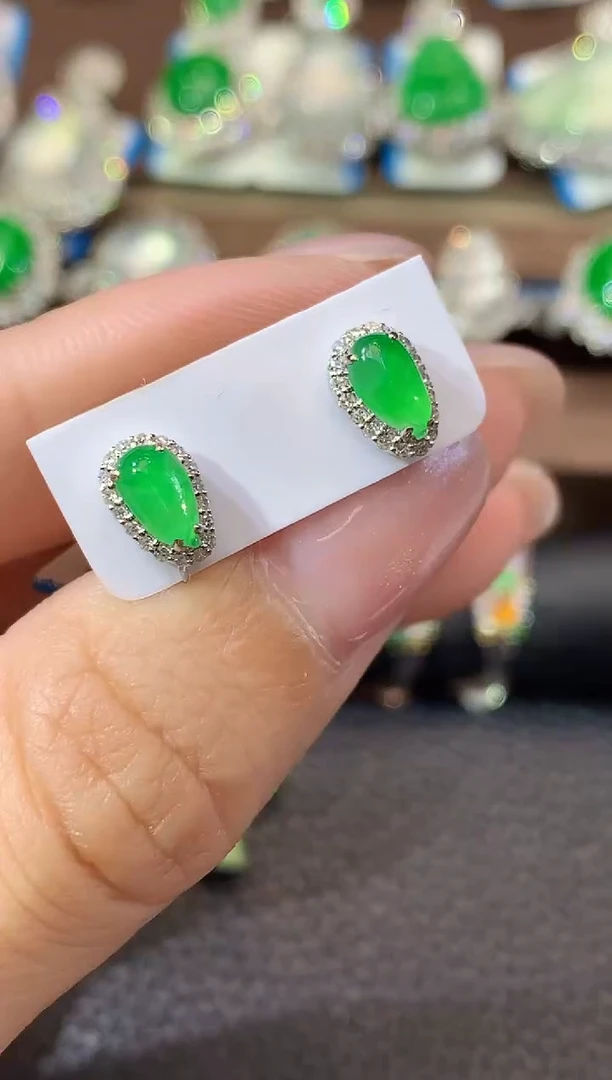 18K金镶嵌翡翠耳饰A36 多样性发一对