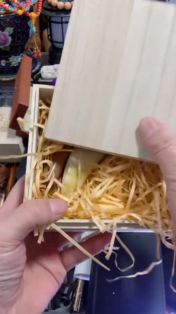 【闪购商品】瓷片闪购商品     如图所示