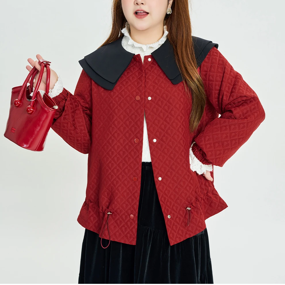 MsShe大码女装秋冬减龄气爱心提花撞色双层娃娃领外套F2409017