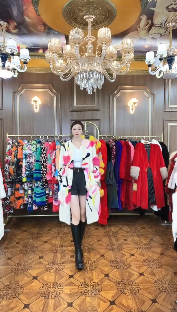 新款时尚整貂大衣