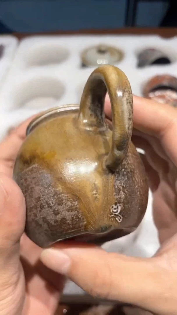 奢瓷/瑞寅柴烧茶器（壶） 446 微瑕