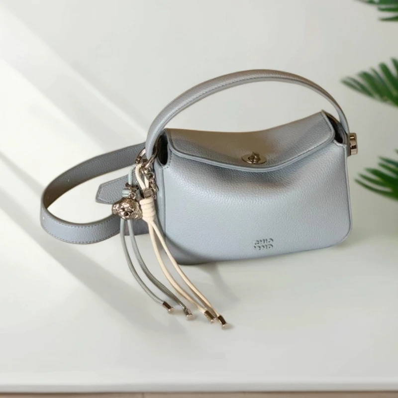 南风Chio2nd面包小狗蜚声快讯云枕包包女简约气质手提单肩斜挎包