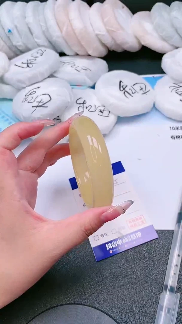 未镶嵌手镯石英质玉13T215-59