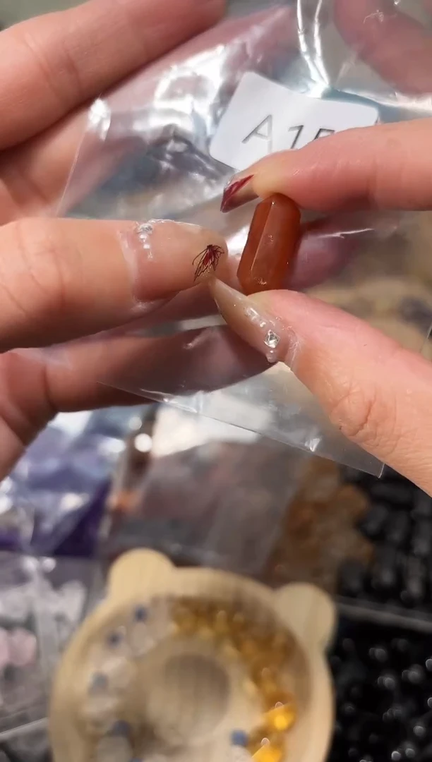 【闪购商品】水晶手串未镶嵌A15兔毛双尖