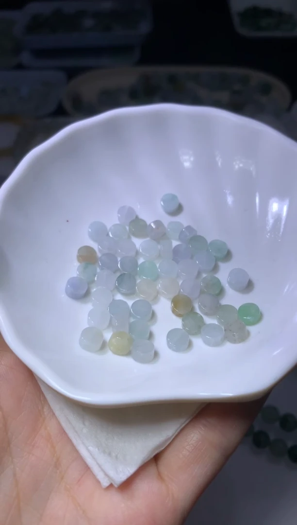 未镶嵌挂件翡翠林****?MXX057268