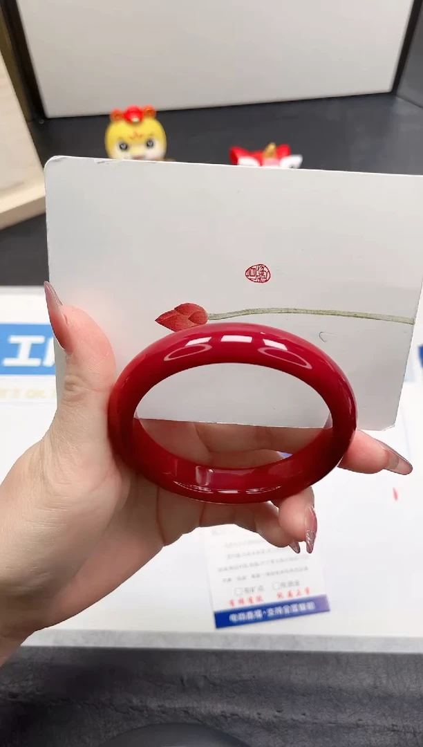 【闪购商品】石英质玉手镯未镶嵌94-63.1