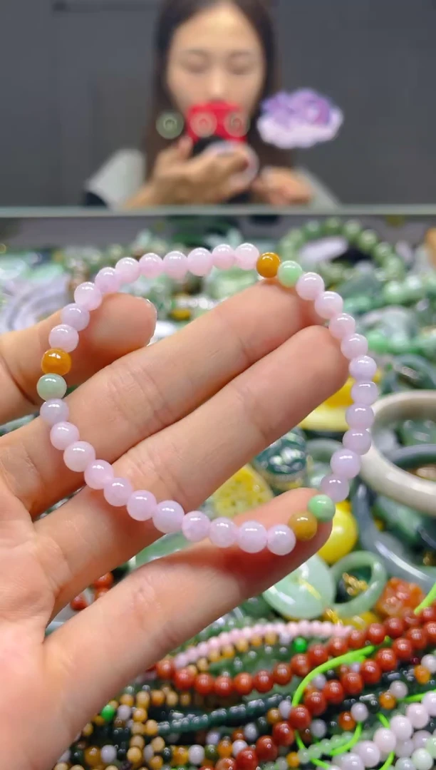 颈饰未镶嵌翡翠4MM/Q/翡翠A货，一件也是批发价