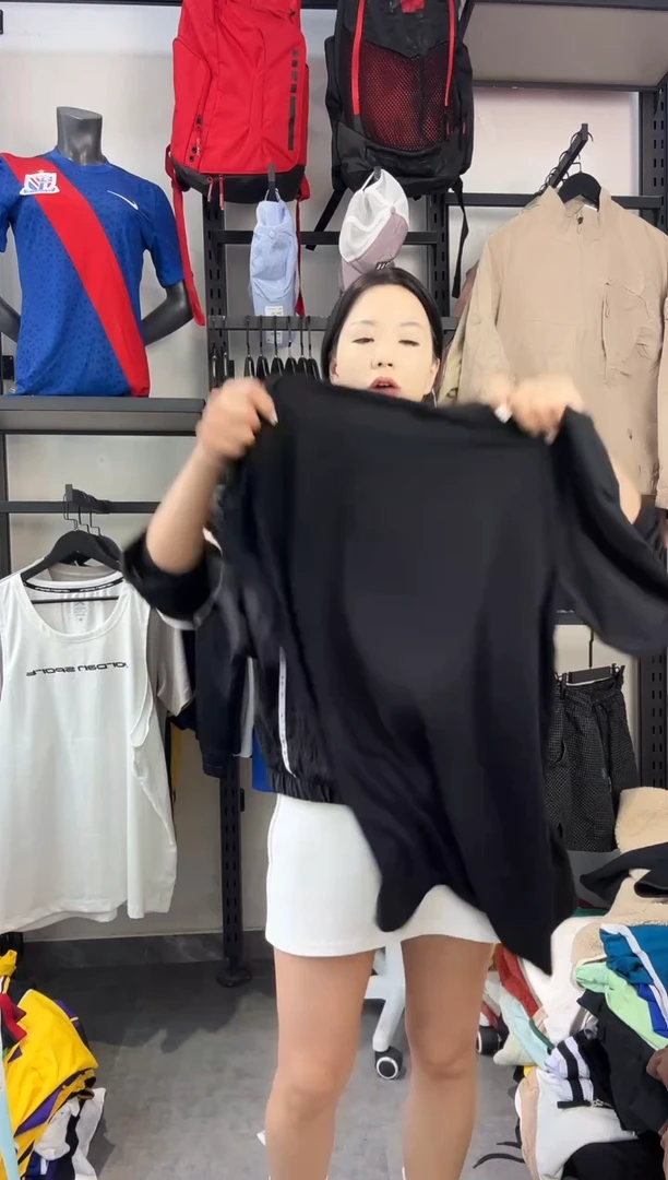 711编码 瑕疵款直播间过款为准 尺码S